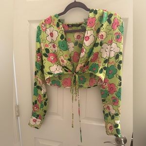 Beautiful flower long sleeve top